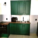 Old Town Apartments - Holy Kingi Str