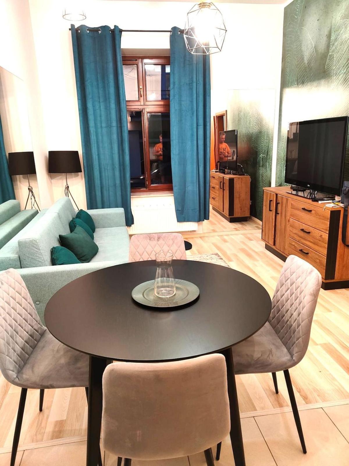 Apartment Old Town - Holy Kingi Str *